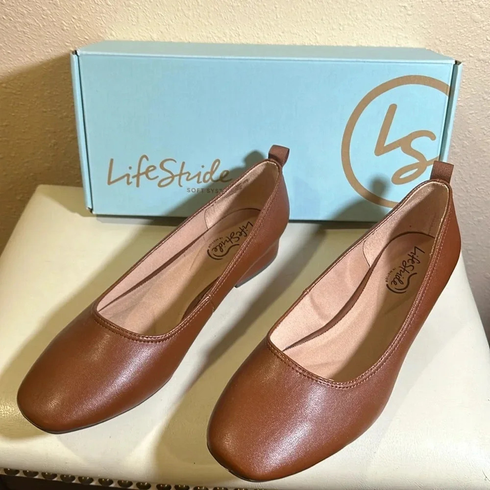 Life stride flat size 9 wide